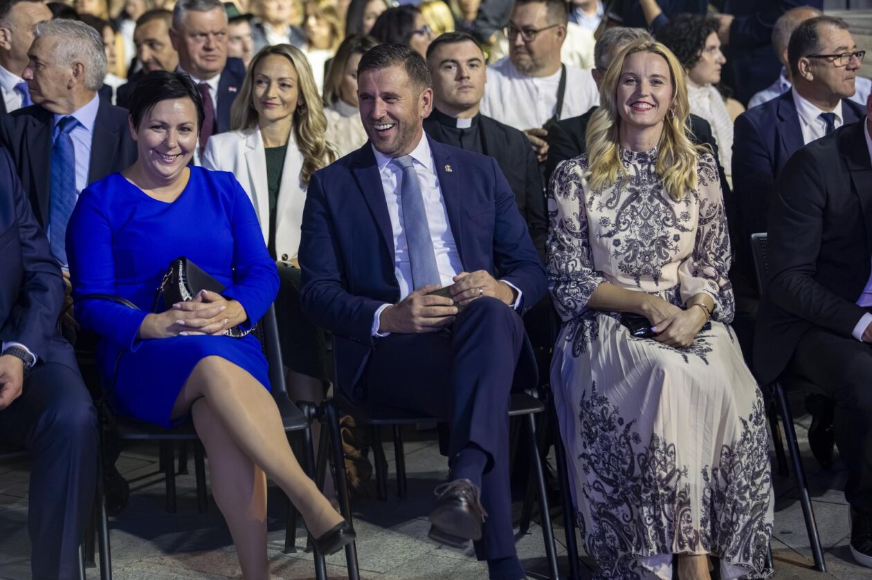 Vinkovci: 60. Vinkovačke jeseni pod sloganom “Jesen rumeni jabuka”