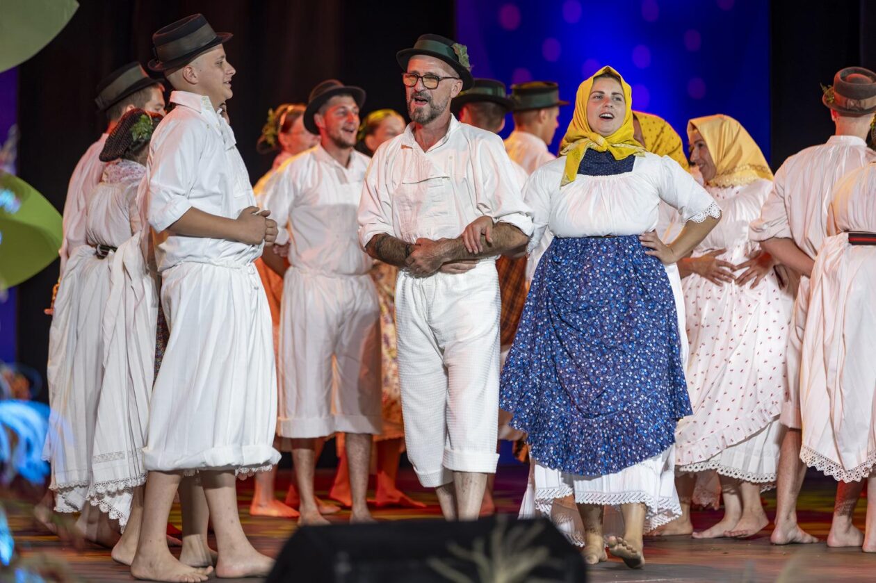 Vinkovci: 60. Vinkovačke jeseni pod sloganom “Jesen rumeni jabuka”