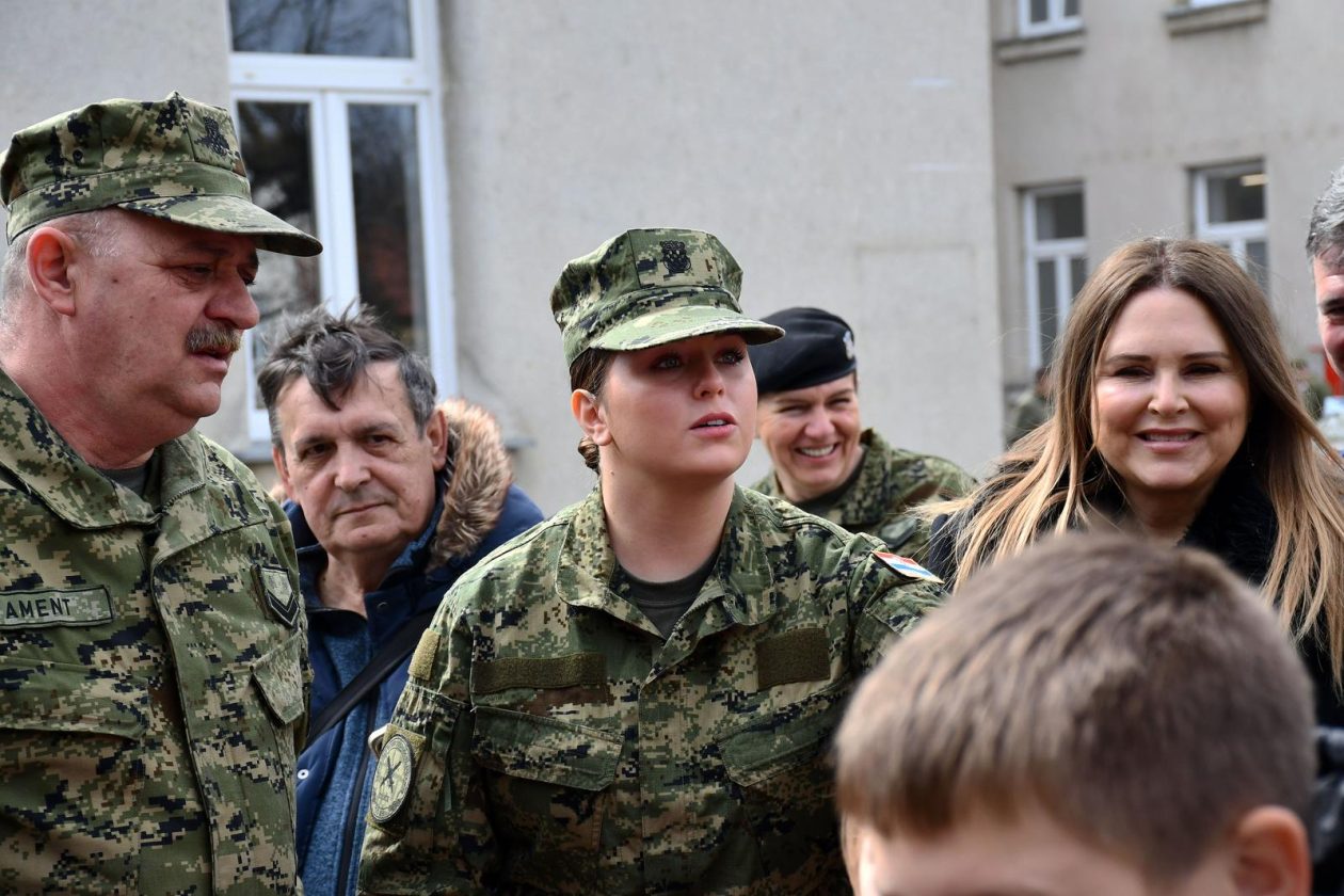 thompson u vojarni thompson u vojarni