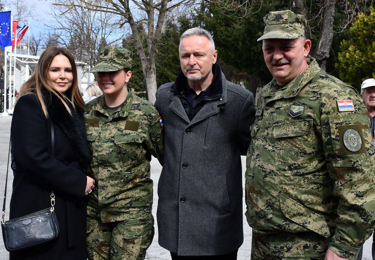 thompson u vojarni thompson u vojarni