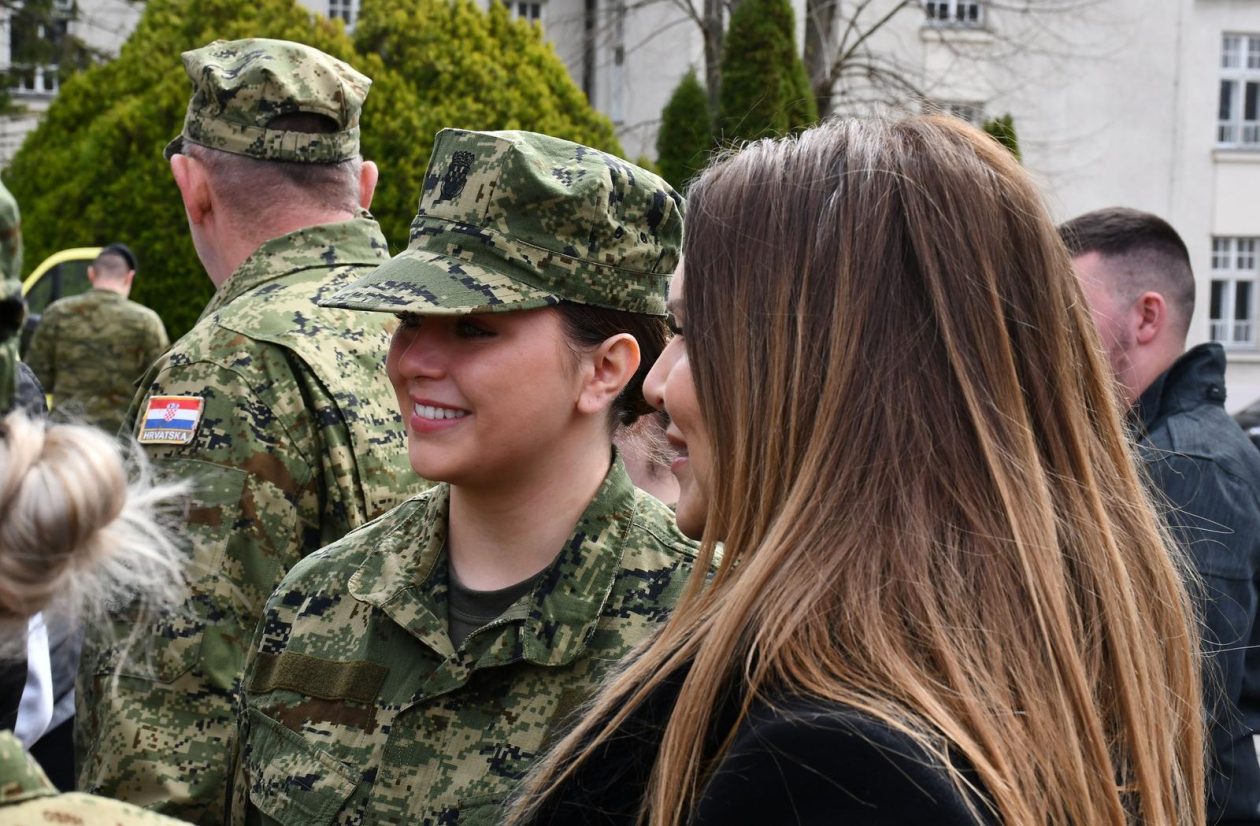 thompson u vojarni thompson u vojarni