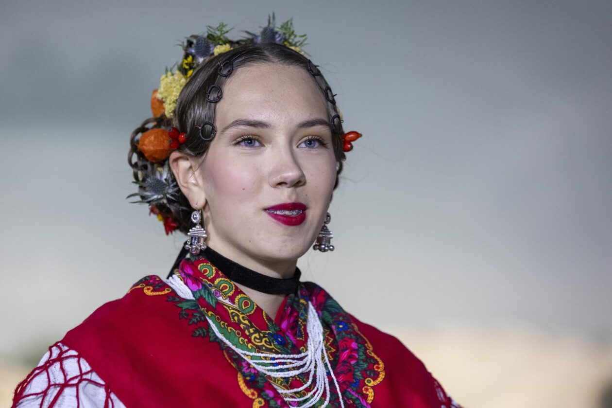 Vinkovci: Etno frizure svijeta na Vinkovačkim jesenima