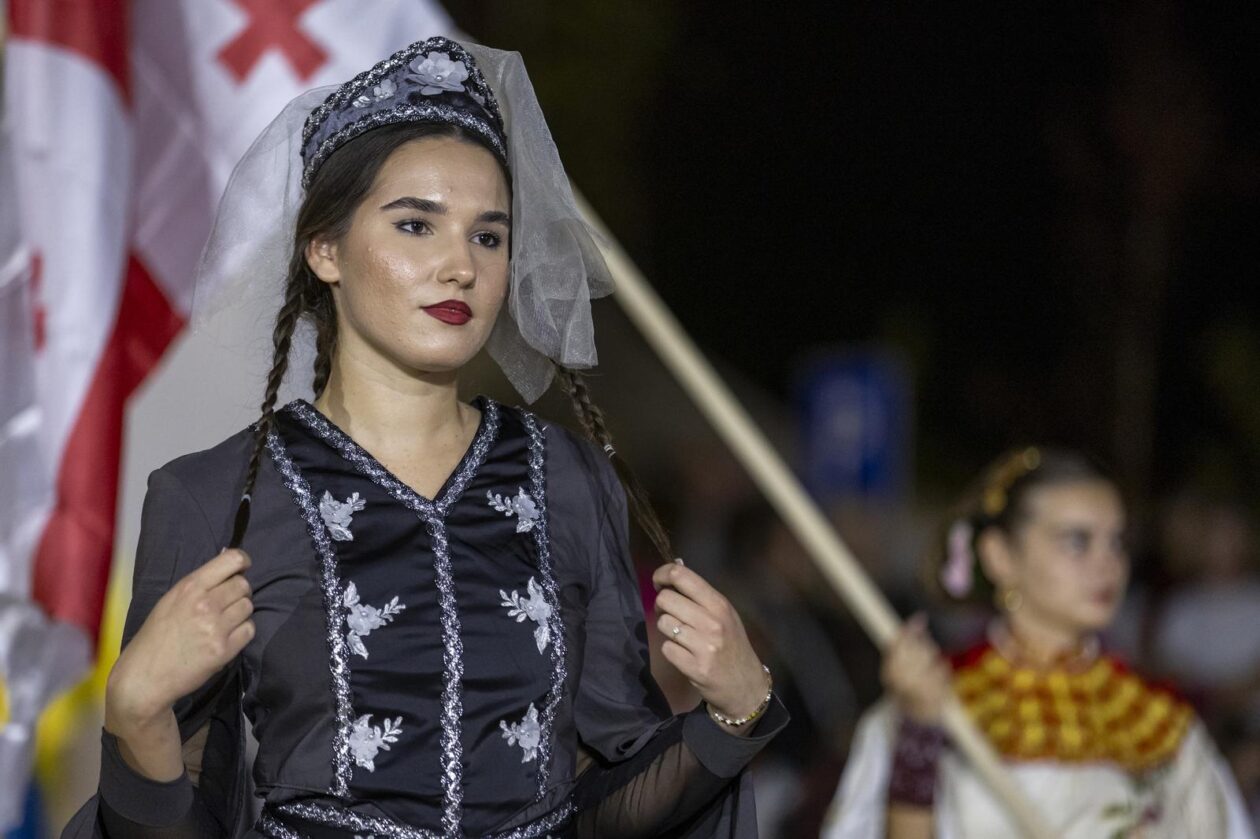 Vinkovci: Etno frizure svijeta na Vinkovačkim jesenima