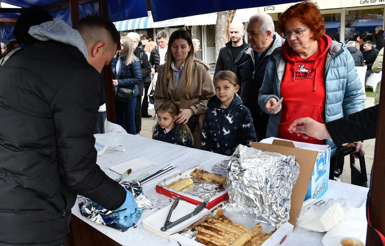 Slavonski Brod: Tradicionalna darovna akcija ‘Dan palačinki’, za pomoć Kristijanu Jandričiću