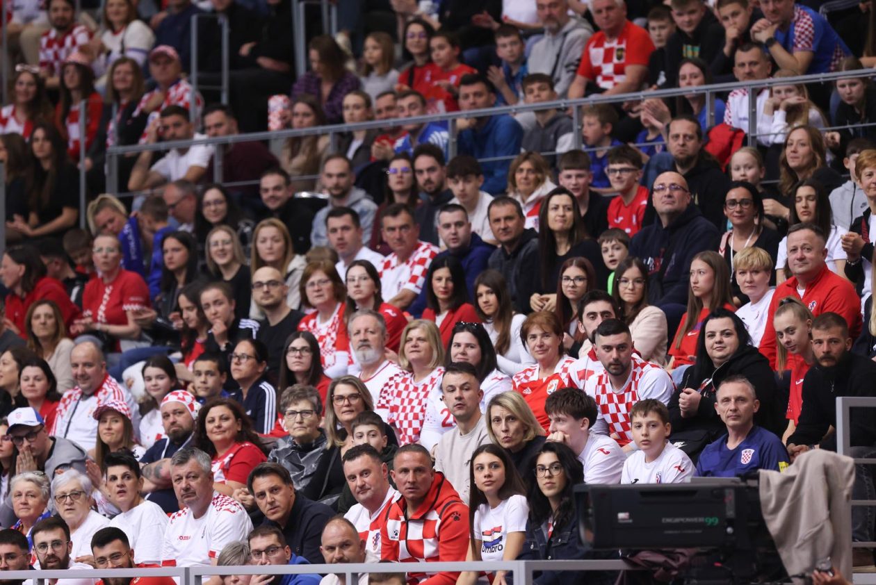 Osijek: Prijateljska utakmica između Hrvatske i Švicarske Osijek: Prijateljska utakmica između Hrvatske i Švicarske