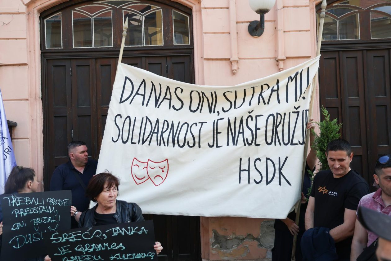 prosvjed djelatnika hnk