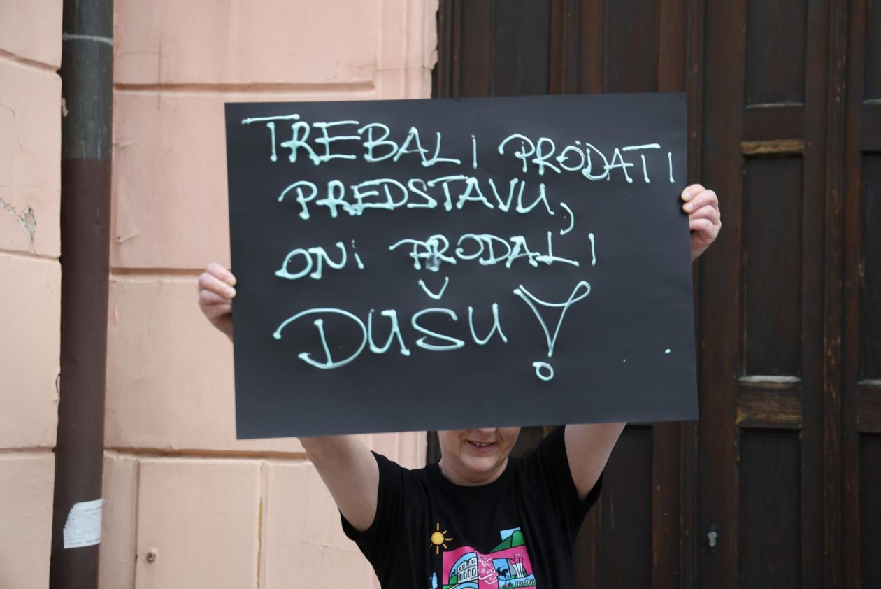 prosvjed djelatnika hnk
