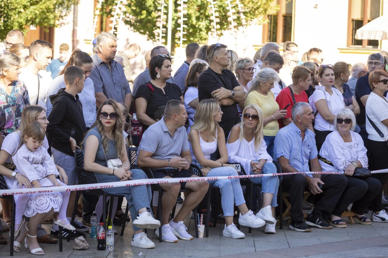 60. Vinkovačke jeseni – svačani mimohod 60. Vinkovačke jeseni – svačani mimohod