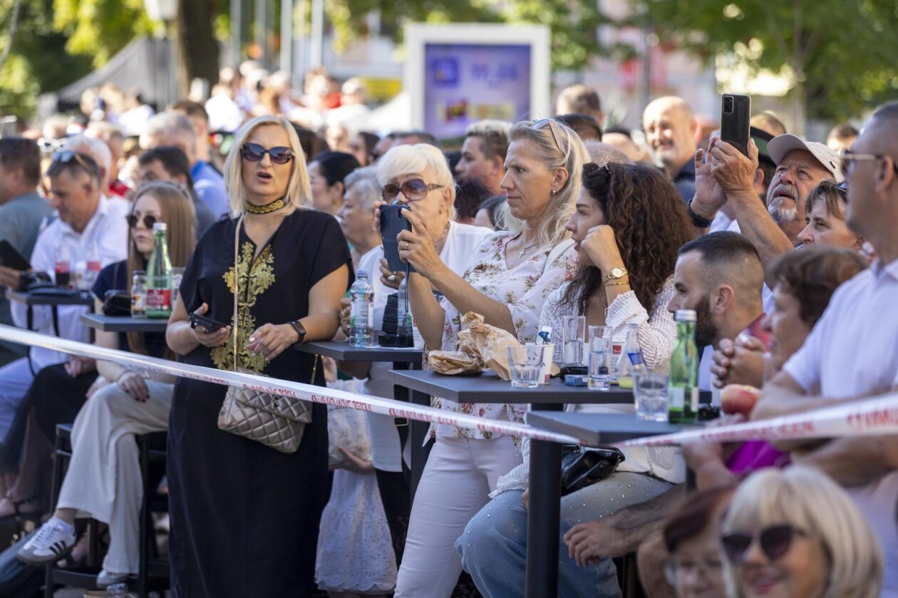 60. Vinkovačke jeseni – svačani mimohod 60. Vinkovačke jeseni – svačani mimohod