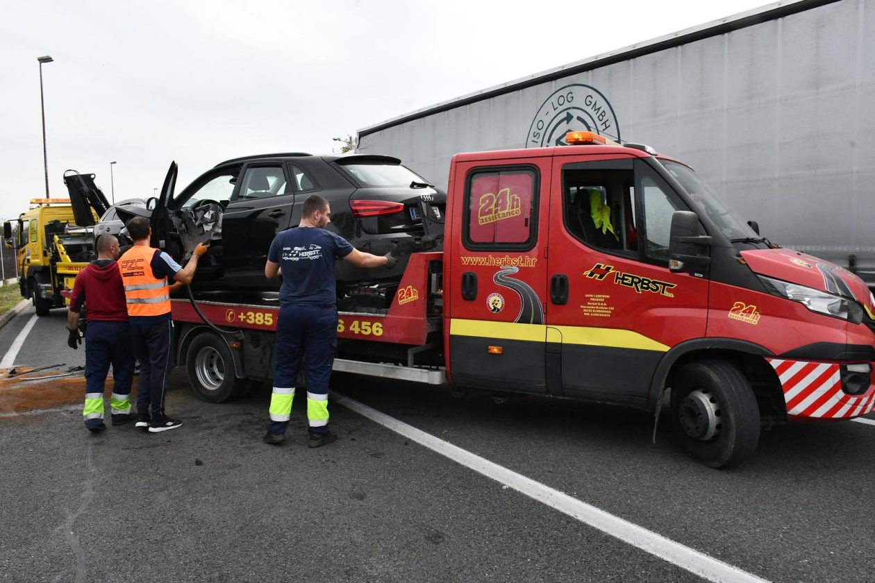Slavonski Brod: U frontalnom sudaru kod graničnog prijelaza ozlijeđene su četiri osobe