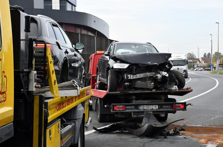 Slavonski Brod: U frontalnom sudaru kod graničnog prijelaza ozlijeđene su četiri osobe