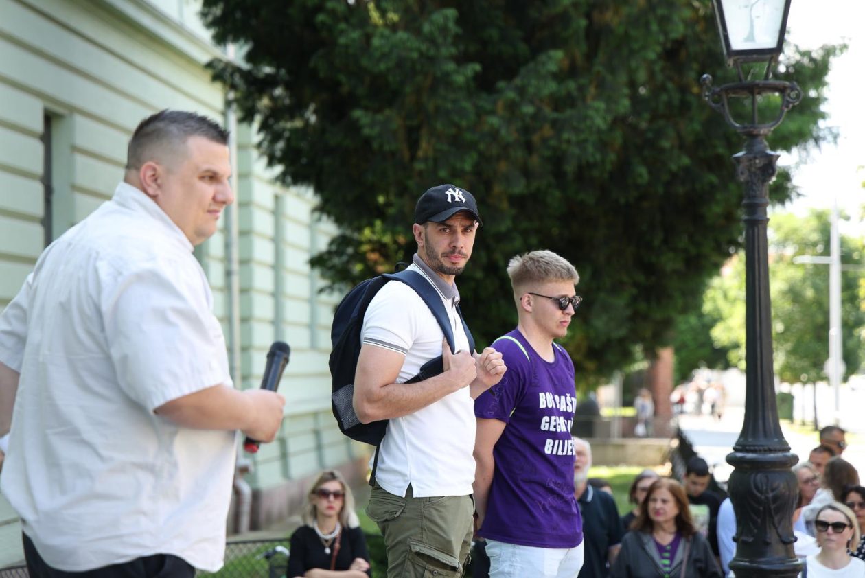 19 minuta šutnje za Luku