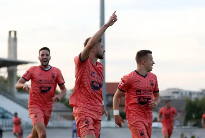 PXL_220924_121044055 PXL_220924_121044055