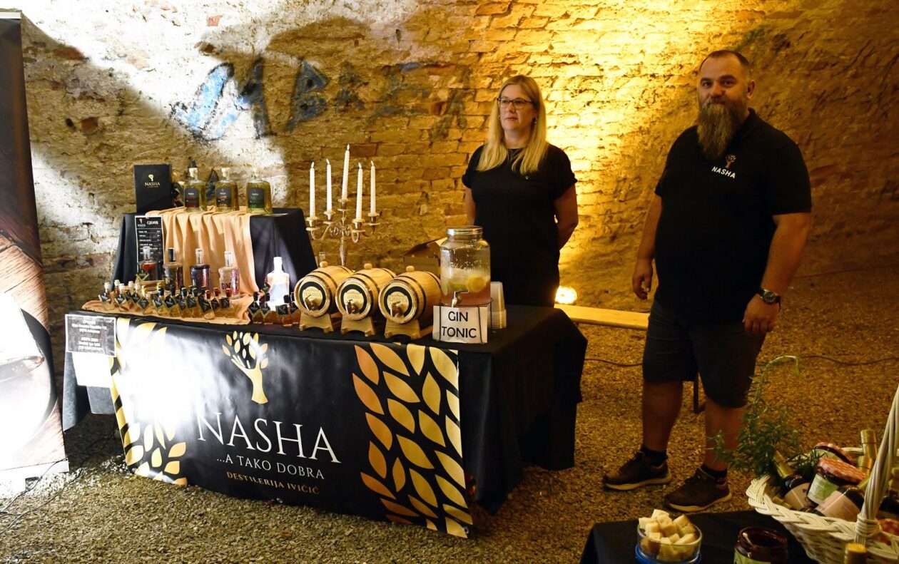 Slavonski Brod: Završna večer Festivala vina, umjetnosti i glazbe Vino u Tvrđavi Brod