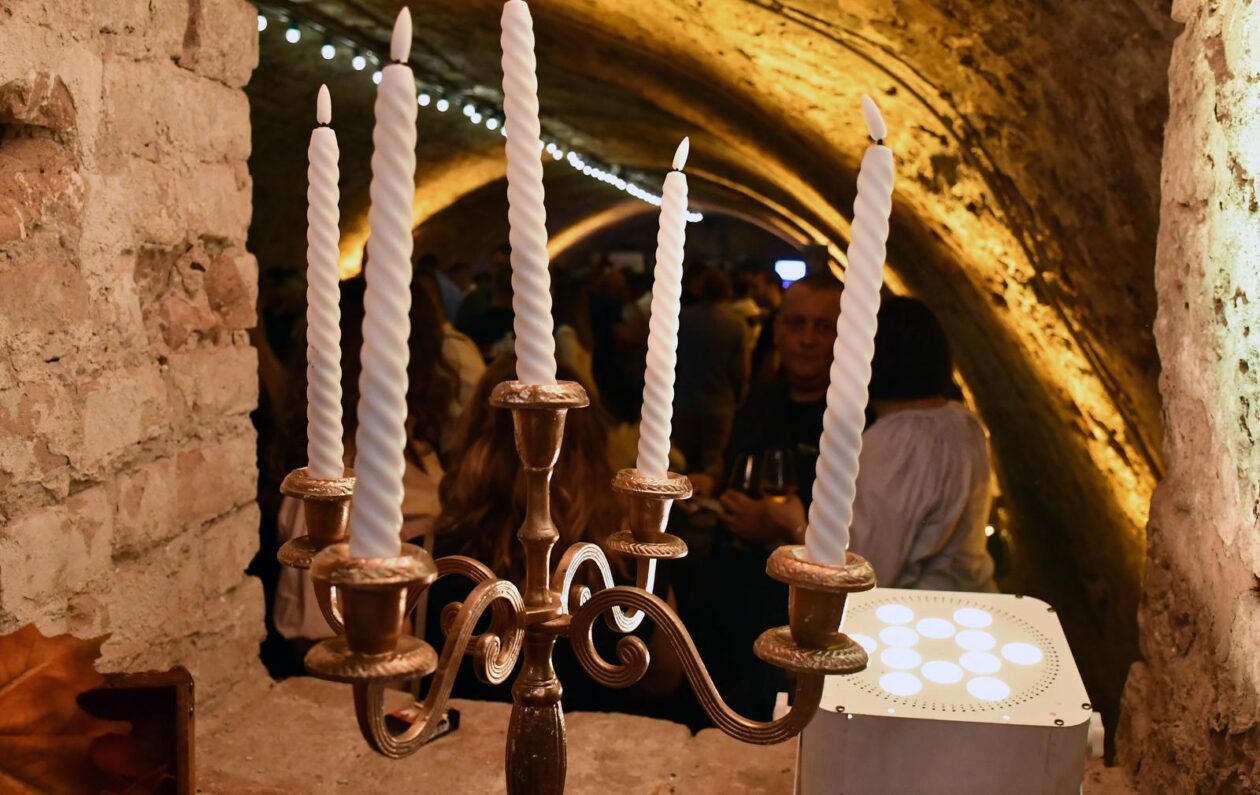 Slavonski Brod: Završna večer Festivala vina, umjetnosti i glazbe Vino u Tvrđavi Brod