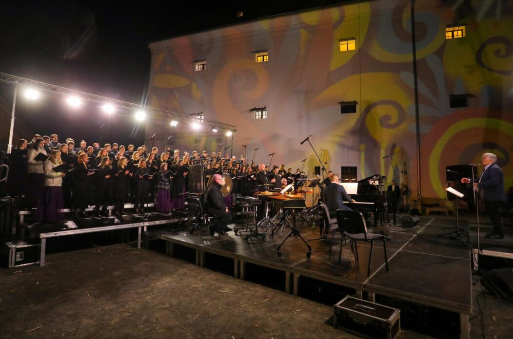U Osijeku izvedena kantata Carla Orfa “Carmina Burana”