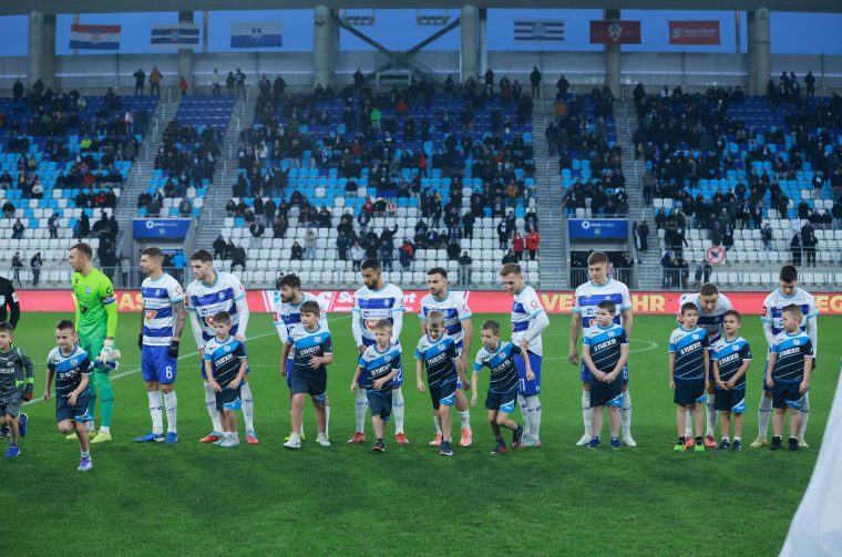 Osijek: NK Osijek i NK Lokomotiva sastali se u 14. kolu Prve HNL