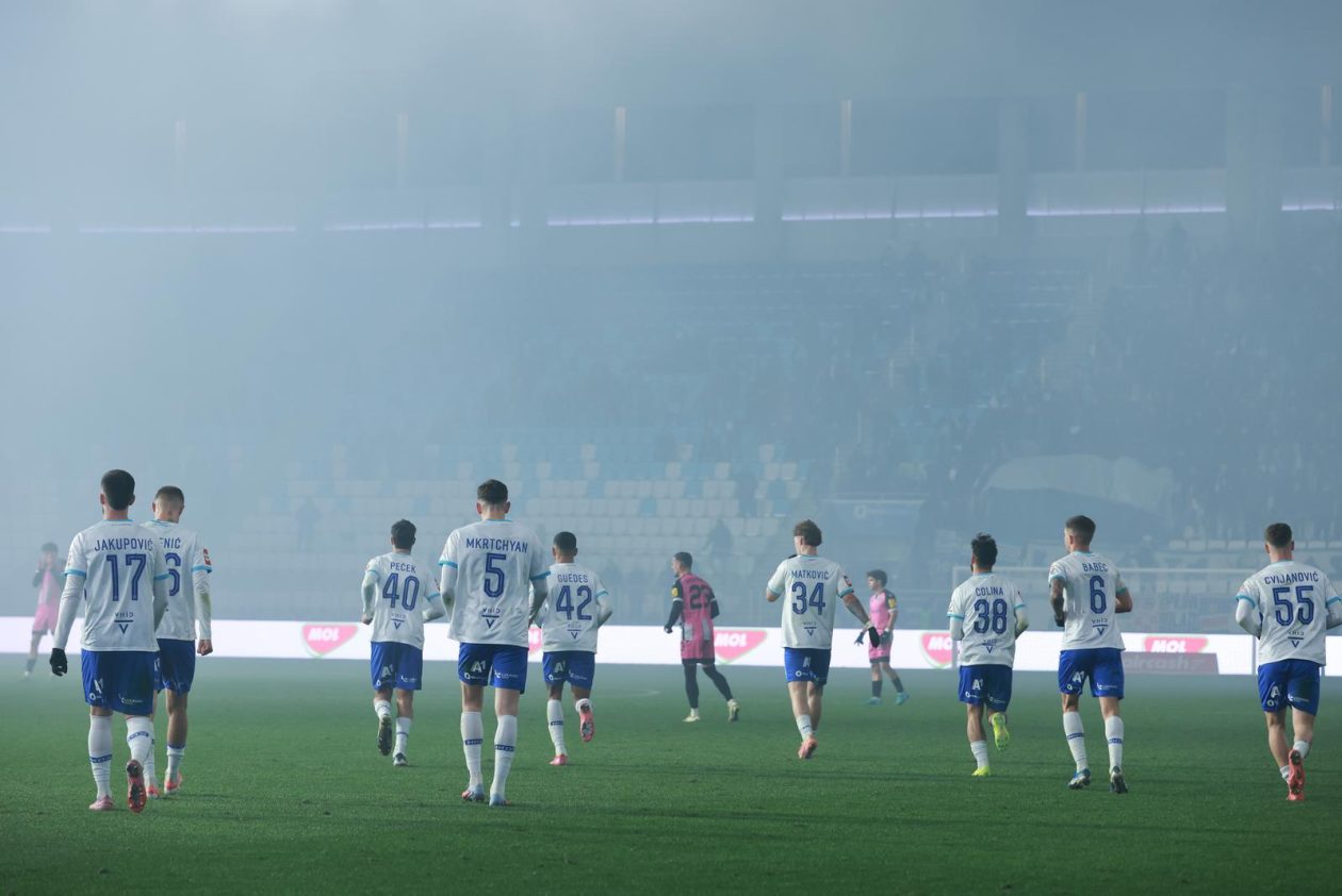 Osijek: NK Osijek i NK Lokomotiva sastali se u 14. kolu Prve HNL Osijek: NK Osijek i NK Lokomotiva sastali se u 14. kolu Prve HNL