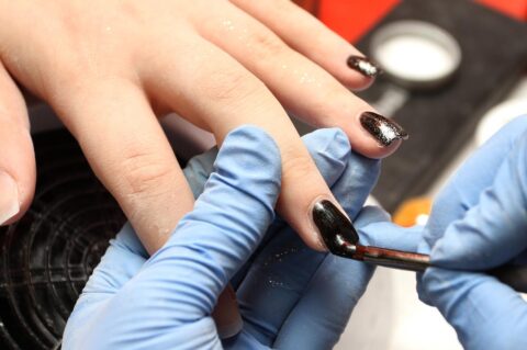 Manikura lak za nokte