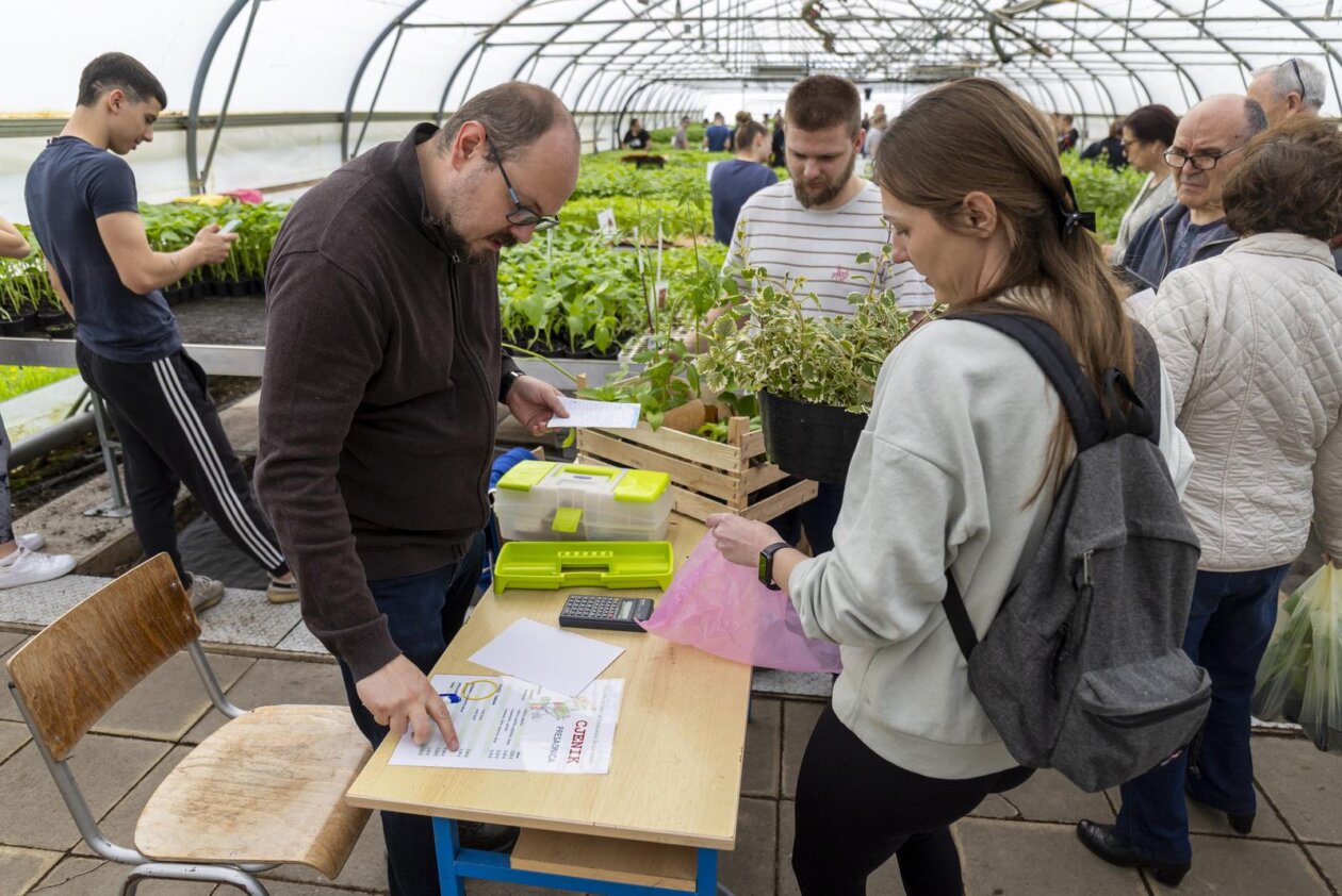 Osijek: Održan treći po redu “Proljetni sajam” Poljoprivredne i veterinarske škole Osijek