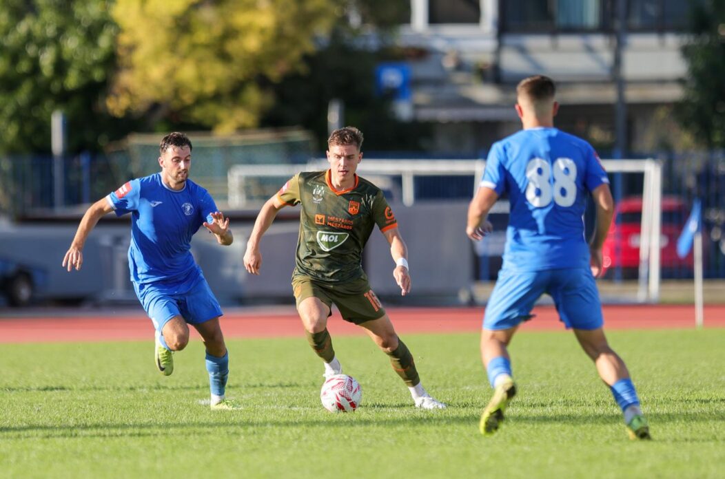 Uljanik i Osijek sastali se u šesnaestini finala Hrvatskog nogometnog kupa Uljanik i Osijek sastali se u šesnaestini finala Hrvatskog nogometnog kupa