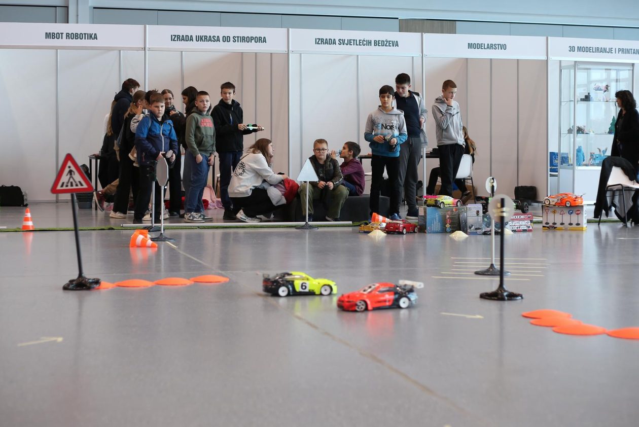 Osijek: Otvoren 7. Tehnicoolum, sajam tehničke kulture i STEM zanimanja