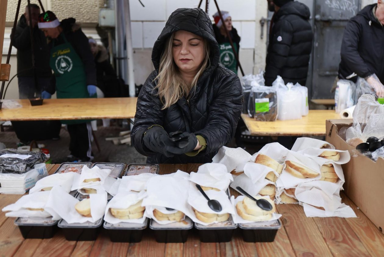 Podjela fiša na Badnjak 2025. Podjela fiša na Badnjak 2025.