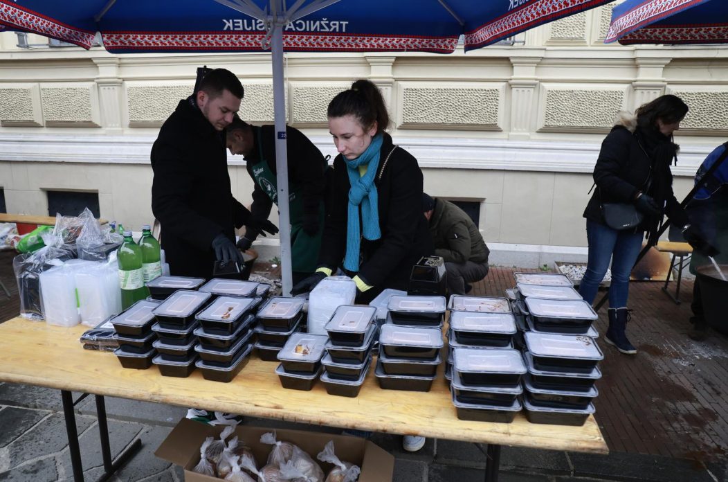 Podjela fiša na Badnjak 2025.