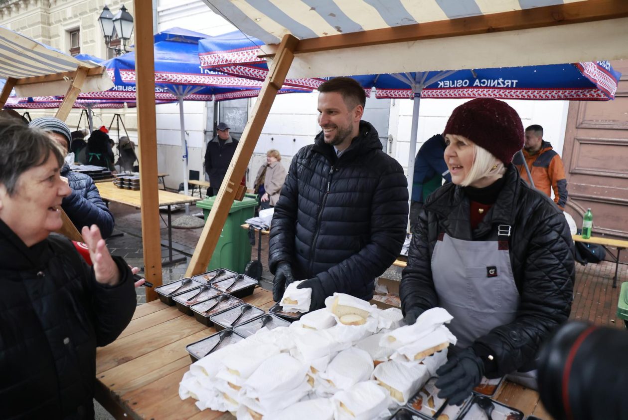 Podjela fiša na Badnjak 2025. Podjela fiša na Badnjak 2025.