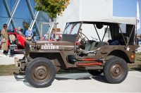 Osijek: Izložba oldtimer vozila ispred Gospodarskog centra Osijek: Izložba oldtimer vozila ispred Gospodarskog centra