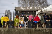 Osijek: Blagdan svetog Stjepana osječani iskoristili za štenju i druženje na obali Drave.