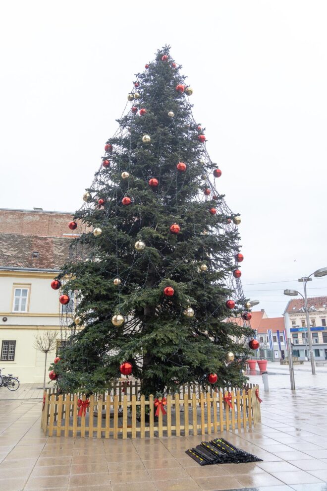 Osijek: Traju zadnje pripreme za Advent