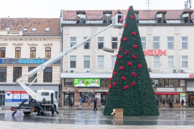 Osijek: Traju zadnje pripreme za Advent