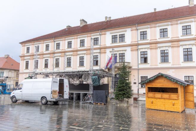 Osijek: Traju zadnje pripreme za Advent