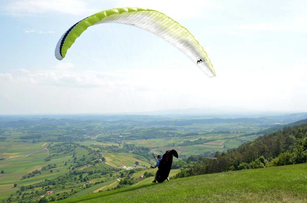 paraglajder paraglajder