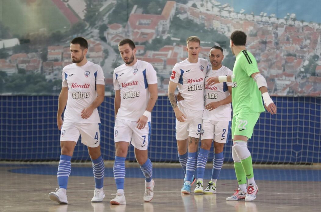 Makarska: Novo vrijeme i Osijek Kandit sastali se u finalu Superkupa Hrvatske.