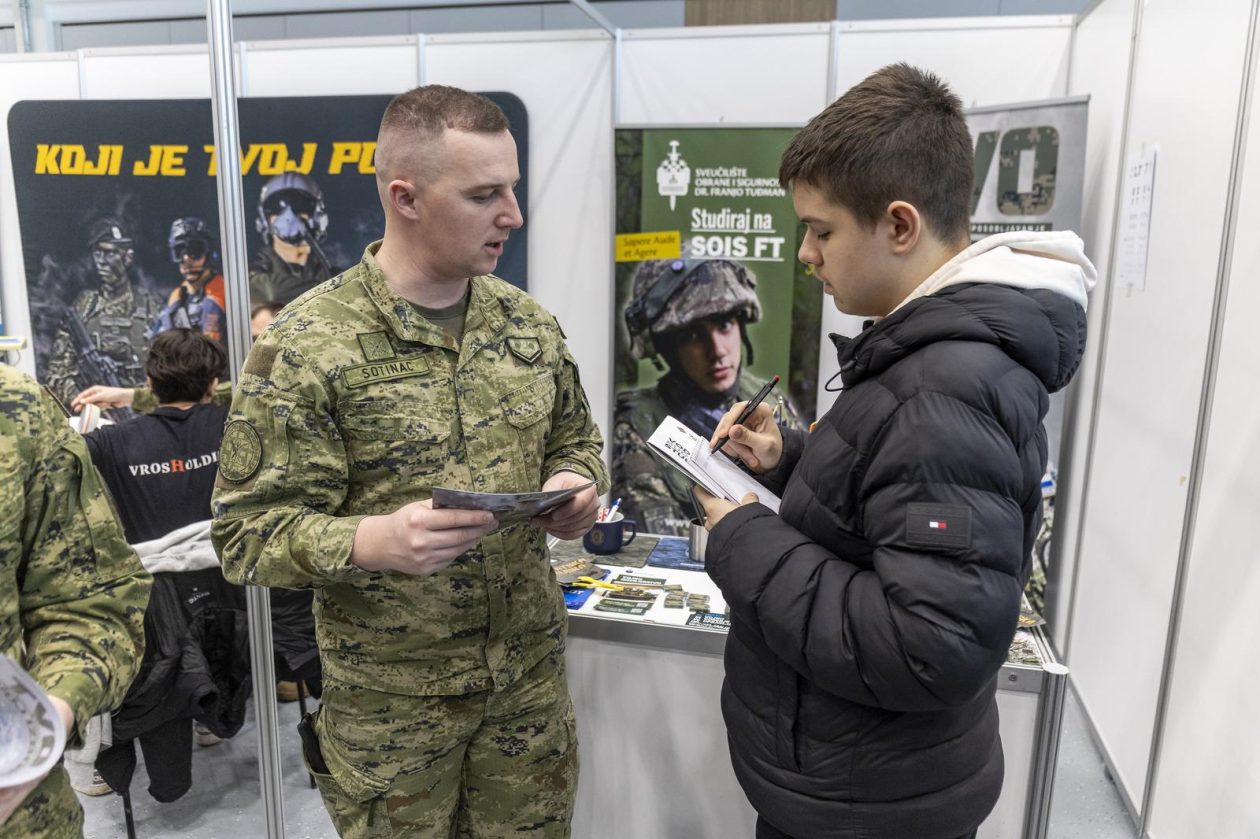 Otvorenje Sajma mogućnosti i 29. smotre Sveučilišta J.J. Storssmayera u Osijeku.