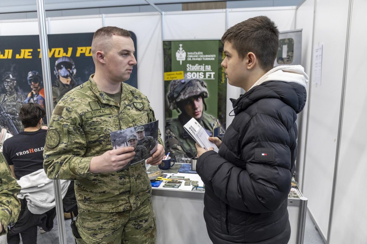 Otvorenje Sajma mogućnosti i 29. smotre Sveučilišta J.J. Storssmayera u Osijeku.