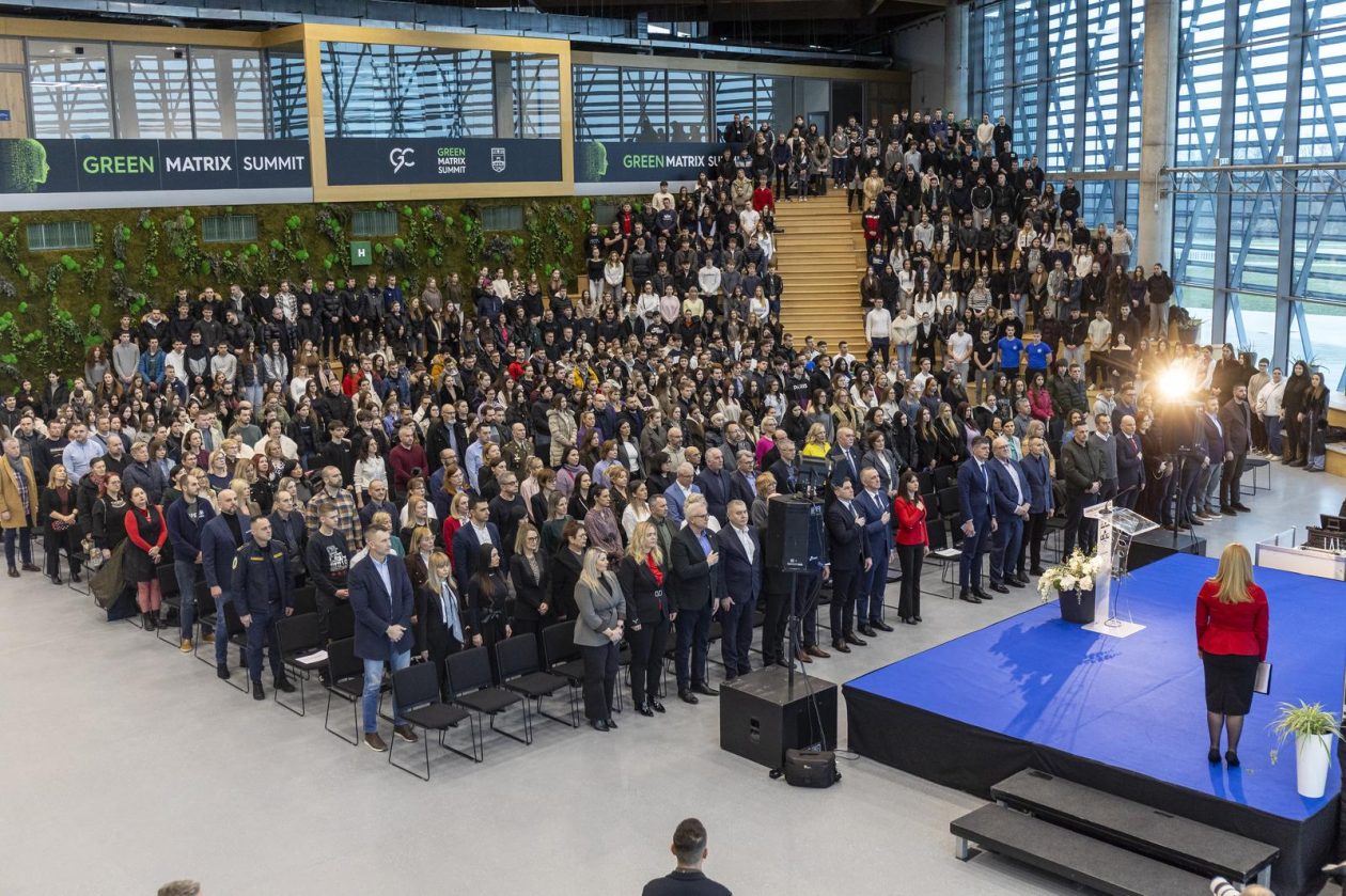 Otvorenje Sajma mogućnosti i 29. smotre Sveučilišta J.J. Storssmayera u Osijeku.