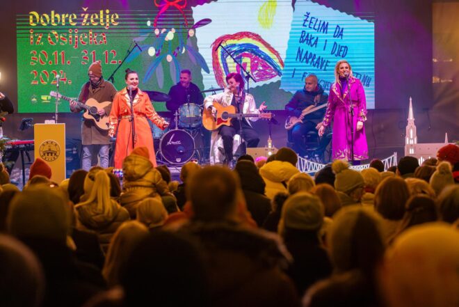 Osijek: Nastup Frajli na otvorenju Adventa