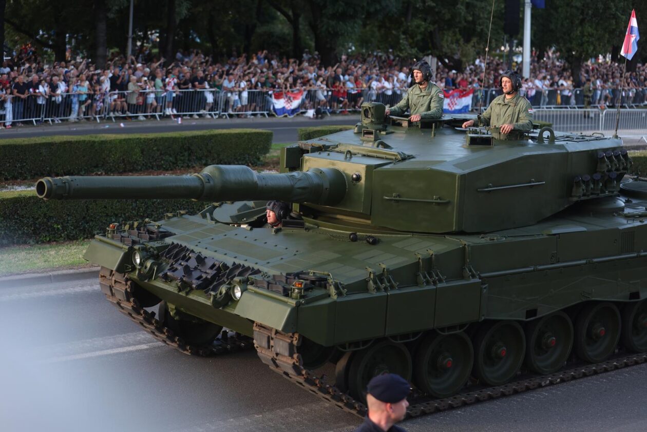 Vojni mimohod 2025.