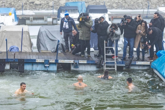 Kupanje na Silvestrovo u Dravi 2024.