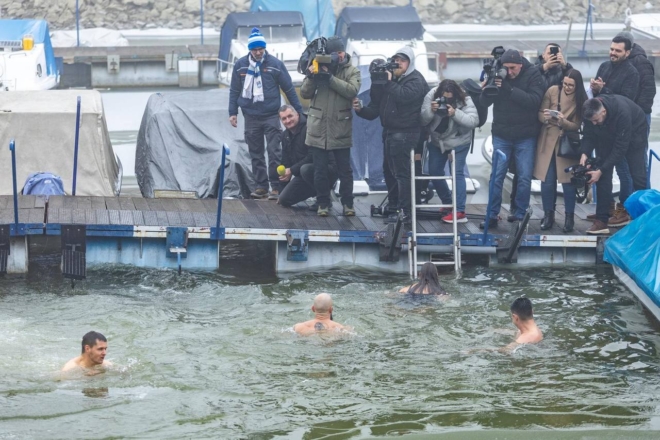 Kupanje na Silvestrovo u Dravi 2024.