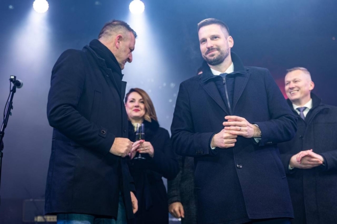 Doček Nove godine 2025. Prljavo kazalište