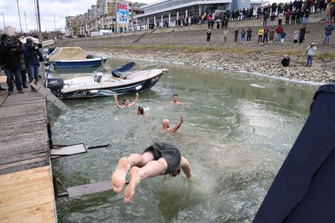 PXL_311225_144098451