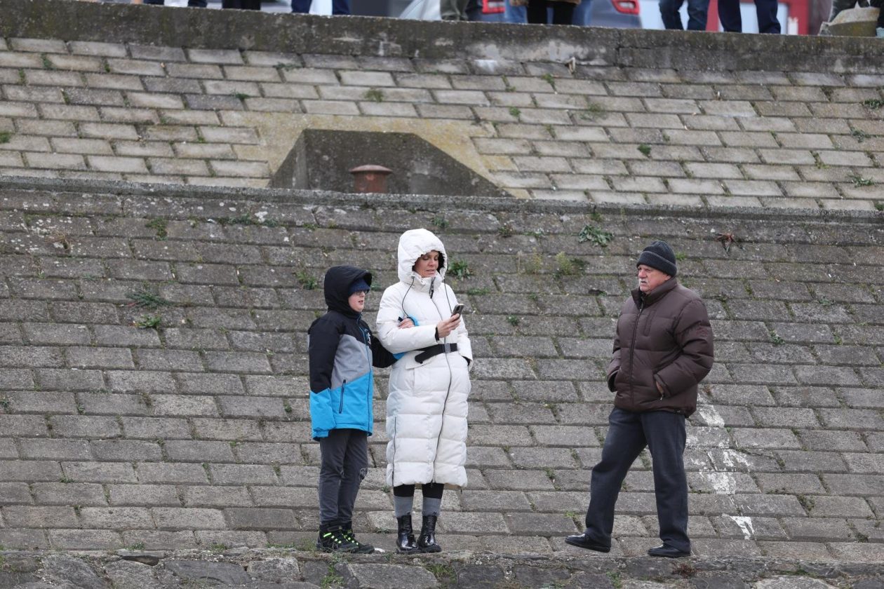 PXL_311225_144098465