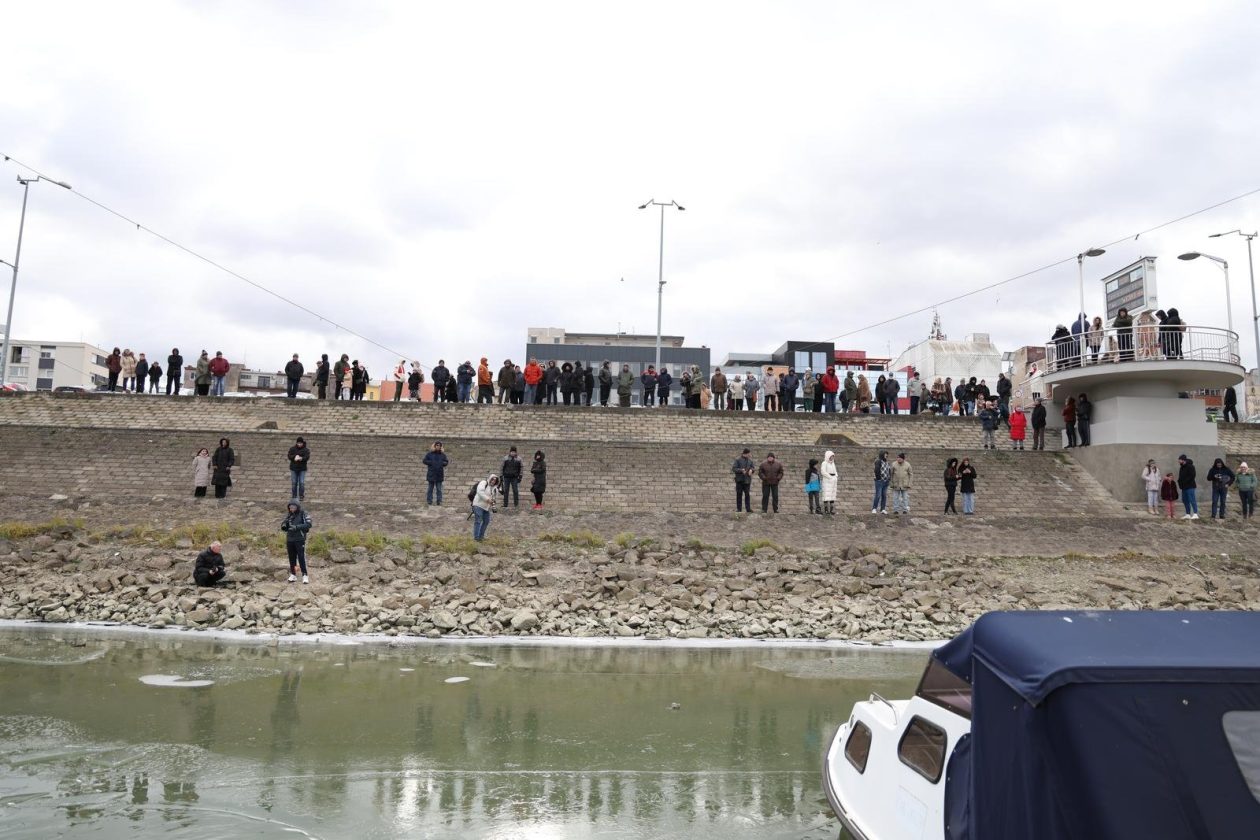 PXL_311225_144098466