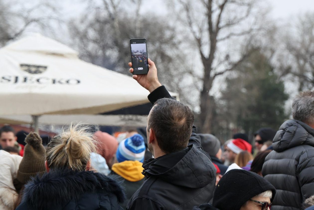 Doček australske nove godine u bajti