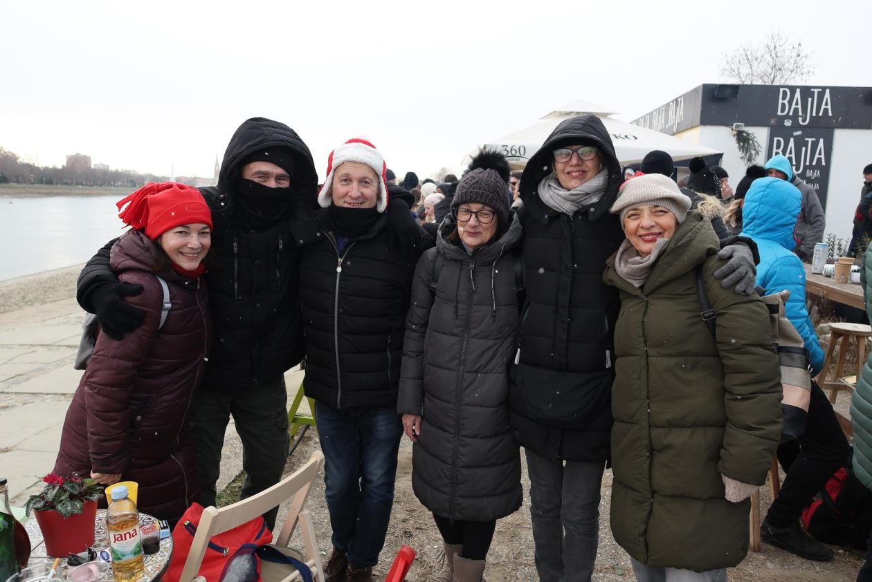 Doček australske nove godine u bajti