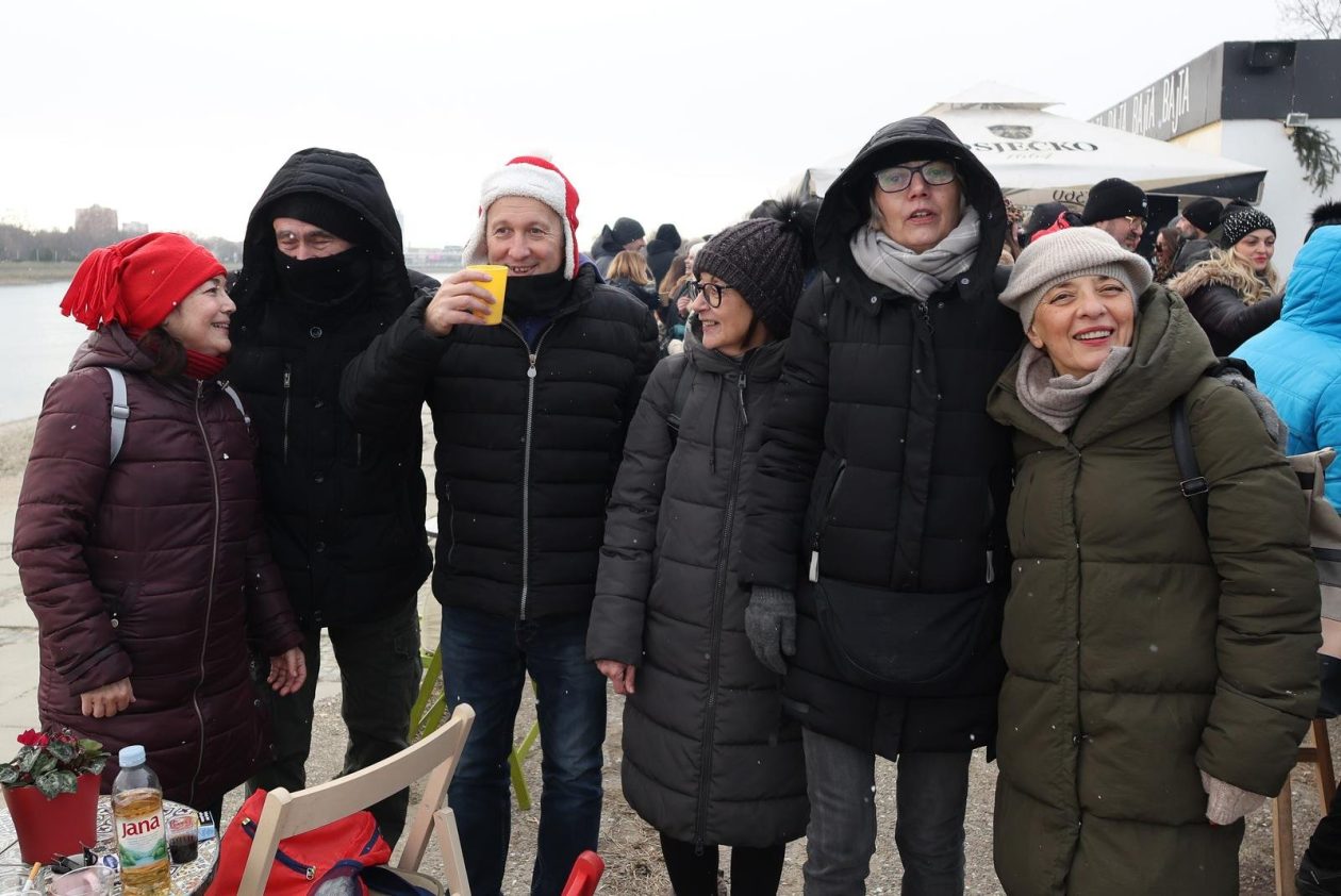 Doček australske nove godine u bajti